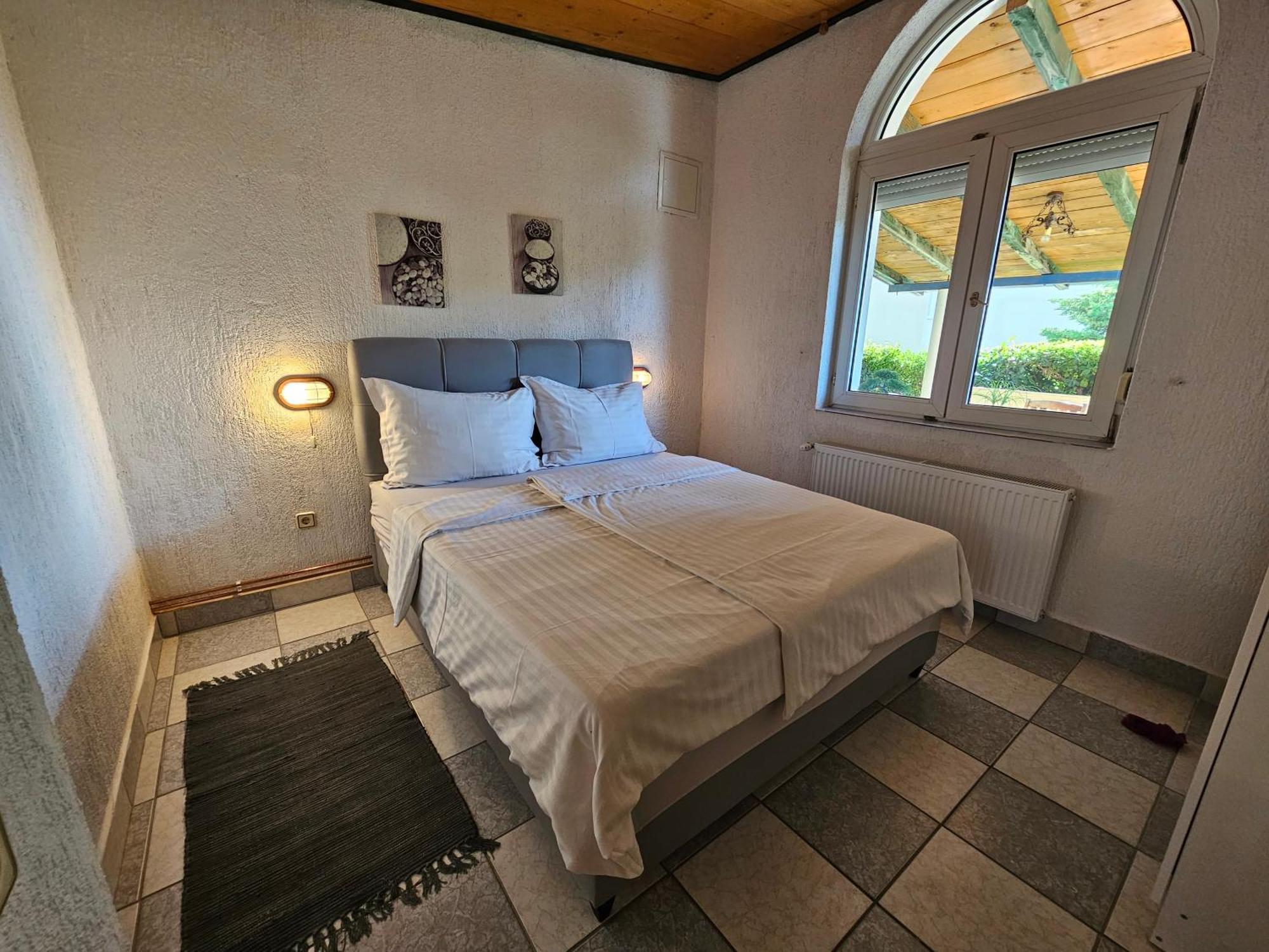 Apartmani Sanja Klenovica Exterior photo
